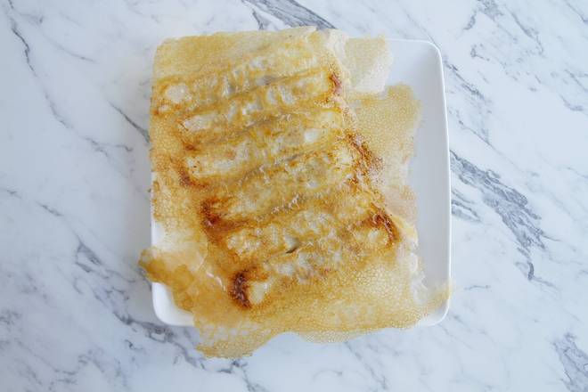 Pan-Fried Shrimp & Pork PotStickers (6 pcs) 蝦肉鍋貼